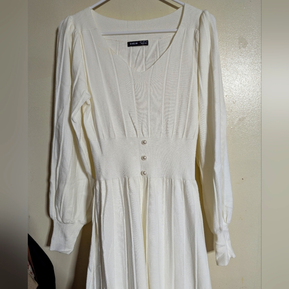 Long white knitted dress